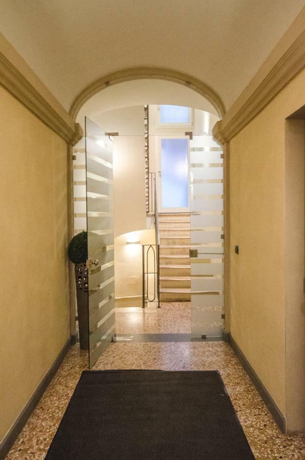 בולוניה Azeglio Apartment, A Due Passi Da Piazza Maggiore מראה חיצוני תמונה