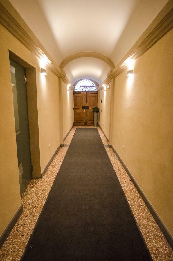 בולוניה Azeglio Apartment, A Due Passi Da Piazza Maggiore מראה חיצוני תמונה